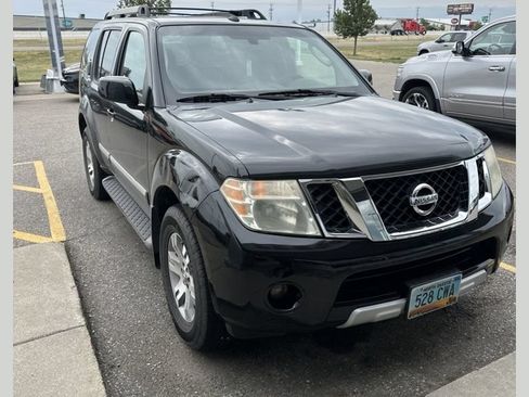 Used 2008 Nissan Pathfinder LE AWD/4WD image 1