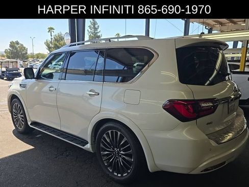 Used 2023 INFINITI QX80 Premium Select w/ Cargo Package AWD/4WD image 2