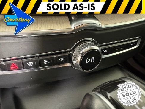 Used 2018 Volvo XC60 T5 Inscription w/ Convenience Package AWD/4WD image 28