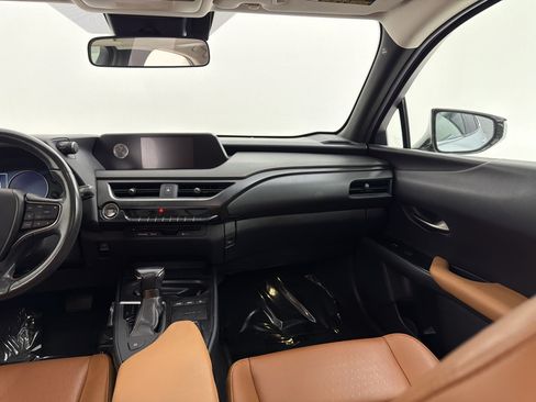 Used 2019 Lexus UX 200 w/ Accessory Package 2 FWD image 31