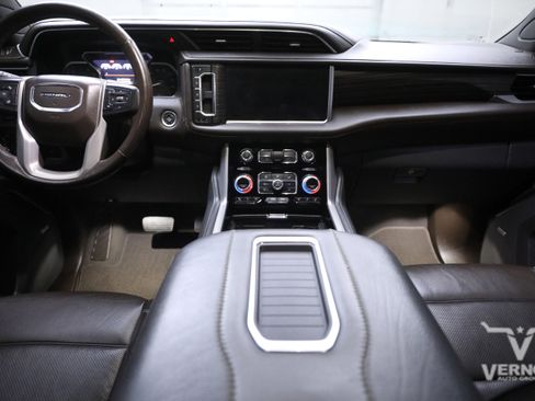Used 2021 GMC Yukon Denali image 13