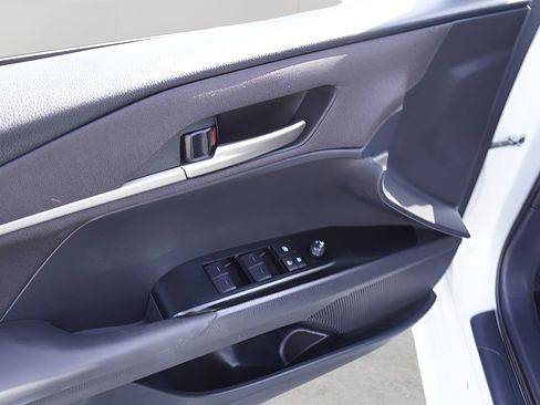 Used 2025 Toyota Camry LE FWD image 17