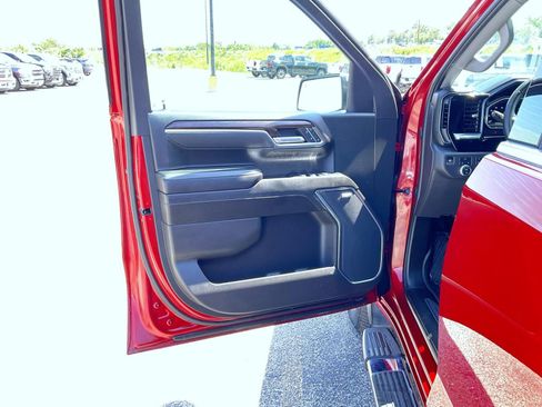 Certified 2024 GMC Sierra 1500 SLT w/ SLT Convenience Package AWD/4WD image 9