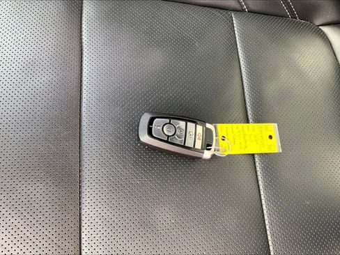 Used 2024 Ford Mustang GT Premium image 15