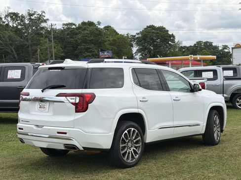 Used 2023 GMC Acadia Denali FWD image 9