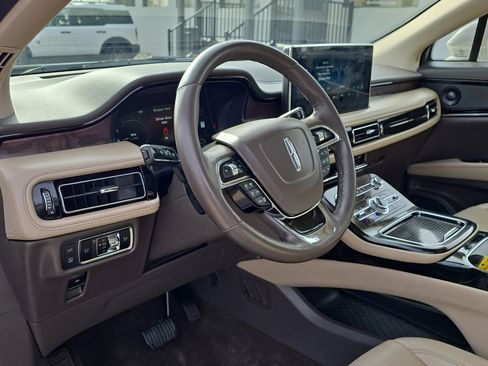 Used 2022 Lincoln Nautilus Reserve AWD/4WD image 21