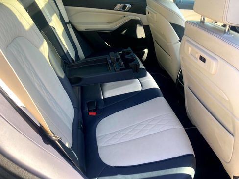 Used 2022 BMW X5 xDrive40i w/ M Sport Package image 14