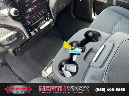 New 2026 RAM 2500 Tradesman AWD/4WD image 10