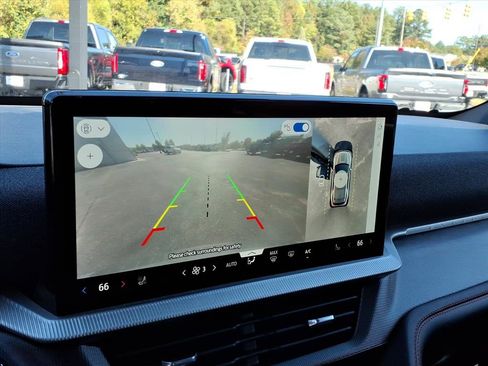 Used 2025 Ford Explorer ST image 11