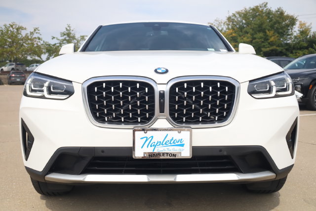 Used 2023 BMW X4 xDrive30i w/ Premium Package AWD/4WD image 5