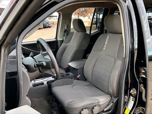 Used 2015 Nissan Xterra PRO-4X w/ Nevada Tow Package image 8