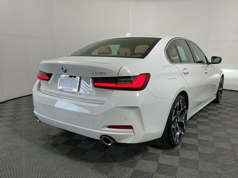 Certified 2025 BMW 330i Sedan w/ Premium Package RWD image 5