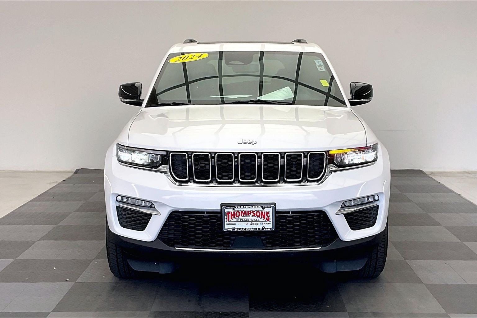 Used 2024 Jeep Grand Cherokee Limited 4xe AWD/4WD image 2