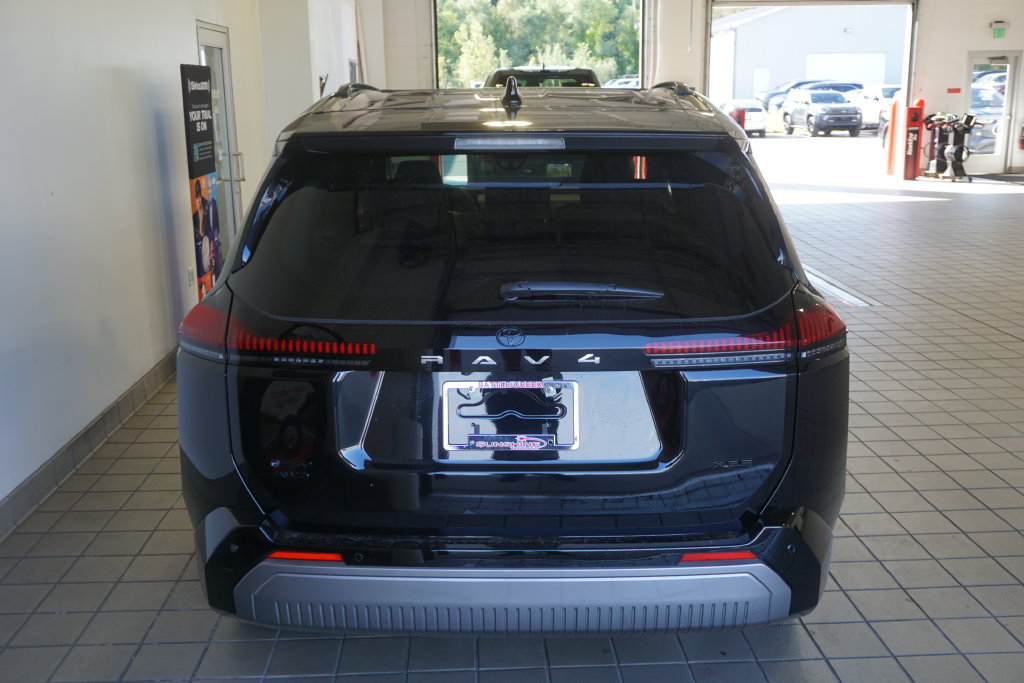 Used 2026 Toyota RAV4 XSE w/ Panoramic Sun Roof Package AWD/4WD image 17