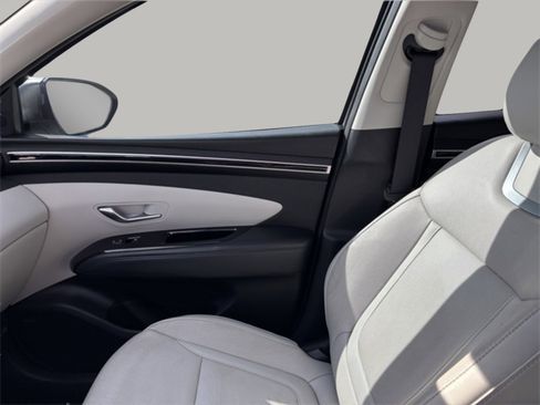 Used 2023 Hyundai Tucson Limited w/ Cargo Package image 18