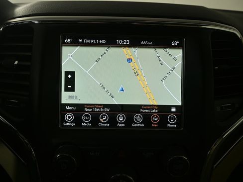 Used 2018 Jeep Grand Cherokee Limited w/ Trailer Tow Group IV image 27