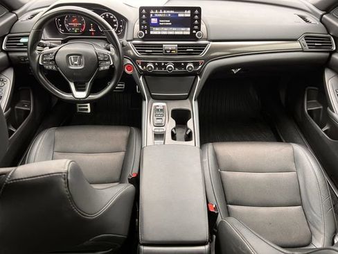 Used 2020 Honda Accord Sport image 9