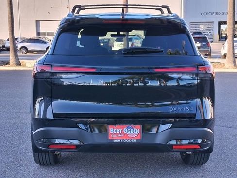 New 2026 INFINITI QX60 Sport image 5