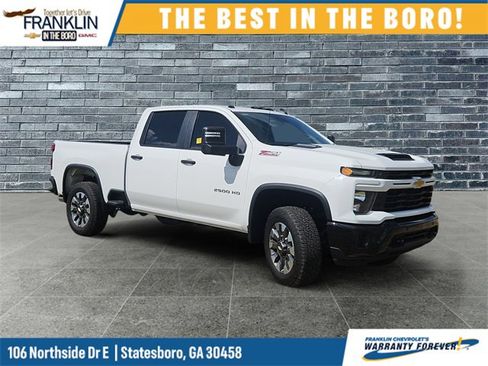 Used 2025 Chevrolet Silverado 2500 Custom w/ Custom Value Package image 7
