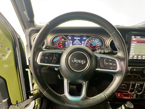 Used 2021 Jeep Wrangler Unlimited Rubicon AWD/4WD image 16
