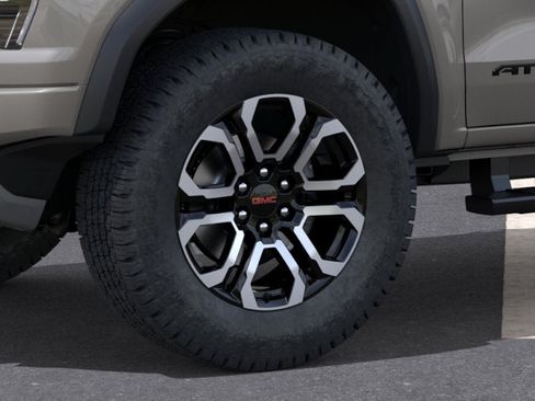 New 2026 GMC Canyon AT4 w/ Technology Plus Package AWD/4WD image 33