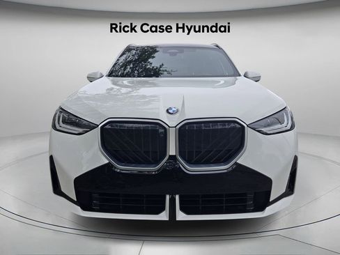 Used 2025 BMW X3 xDrive30i w/ Premium Package image 4