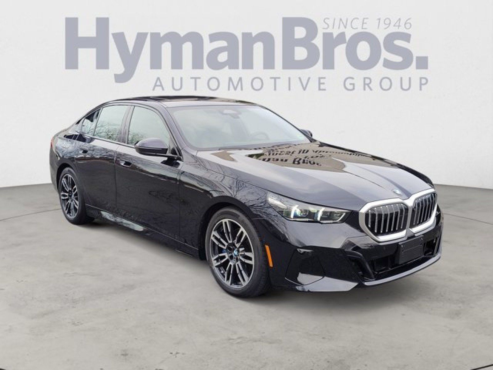 Used 2024 BMW 530i xDrive w/ M Sport Package AWD/4WD image 1