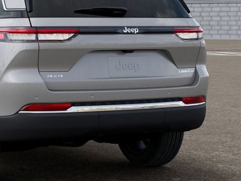 New 2026 Jeep Grand Cherokee Limited AWD/4WD image 13