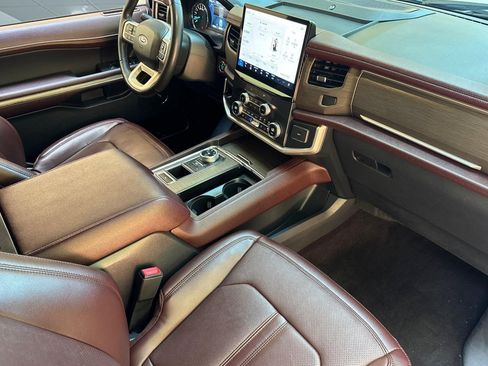 Used 2022 Ford Expedition Max Limited RWD image 36