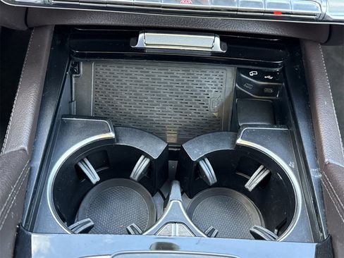 Used 2020 Mercedes-Benz GLS 450 4MATIC image 32