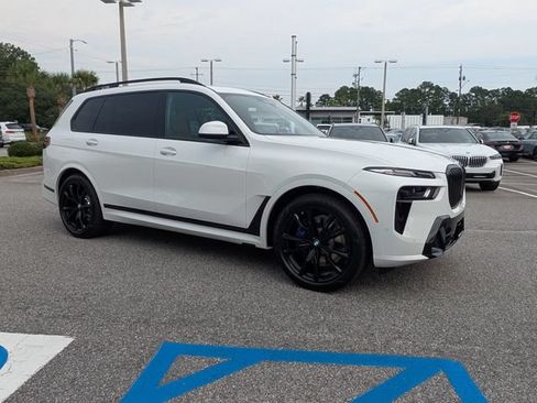 New 2027 BMW X7 xDrive40i w/ M Sport Package AWD/4WD image 2