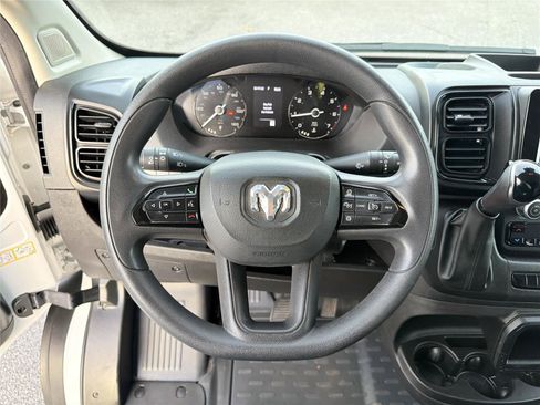 Used 2024 RAM ProMaster 2500 w/ Convenience Group FWD image 21