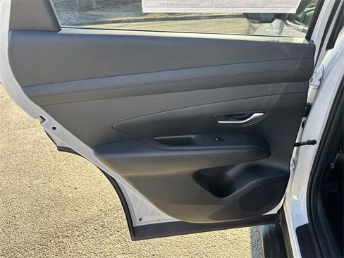 New 2025 Hyundai Tucson SEL image 21