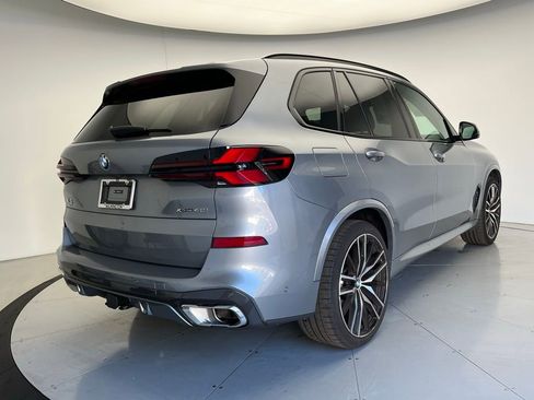 Certified 2025 BMW X5 xDrive40i w/ M Sport Package image 3