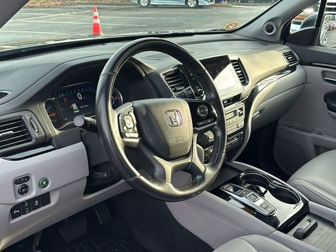 Used 2019 Honda Pilot Touring image 23