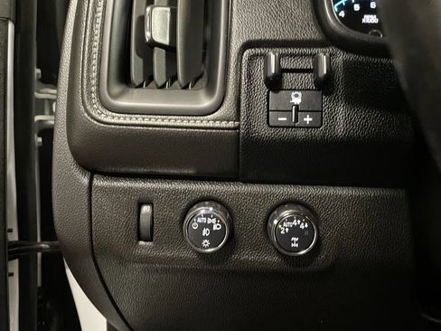 Used 2019 GMC Canyon Denali image 28