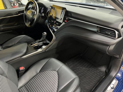 Used 2023 Toyota Camry SE image 15