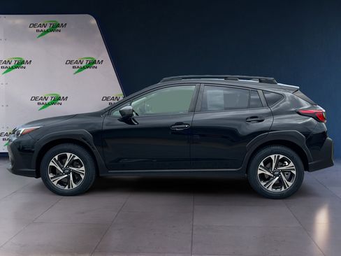 Used 2024 Subaru Crosstrek 2.0i Premium image 4