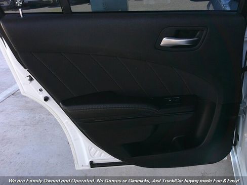 Used 2021 Dodge Charger SXT w/ Blacktop Package image 14