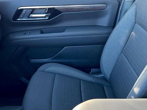 New 2026 Chevrolet Tahoe LS image 22