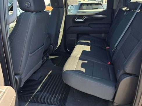 Used 2022 Chevrolet Silverado 1500 LT image 13