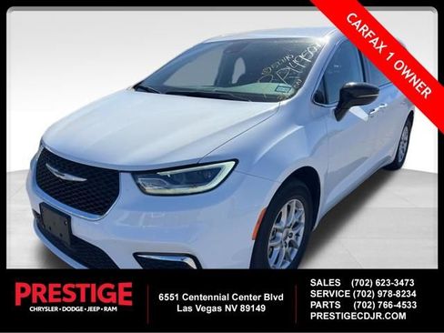 Used 2024 Chrysler Pacifica Touring-L image 1