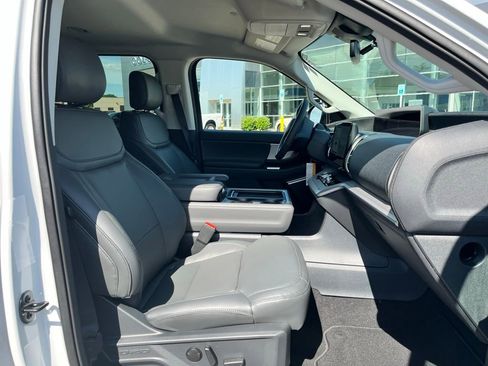 New 2026 Ford Expedition Active RWD image 6
