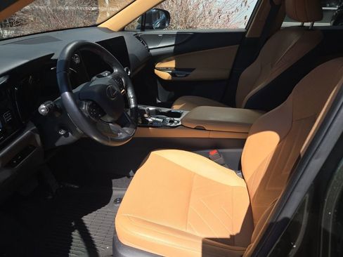 Used 2022 Lexus NX 350h AWD w/ Vision Package image 7