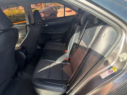 Used 2016 Toyota Camry SE FWD image 12