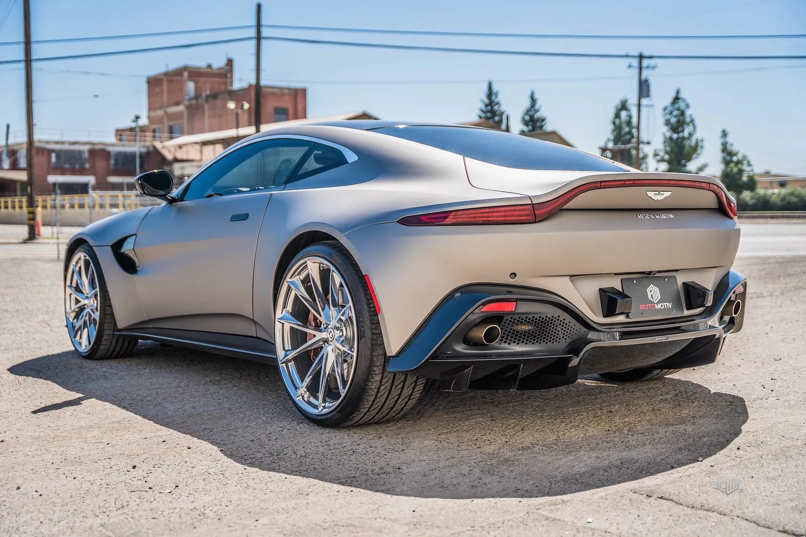 Used 2020 Aston Martin V8 Vantage Coupe RWD image 5