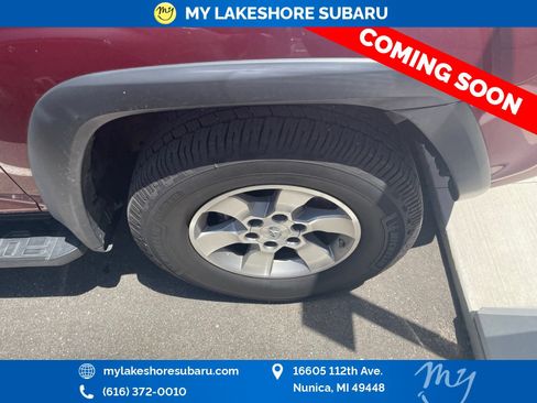 Used 2011 Toyota 4Runner SR5 AWD/4WD image 13