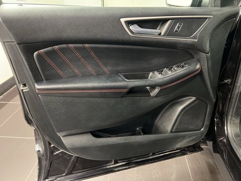 Certified 2023 Ford Edge ST-Line image 28