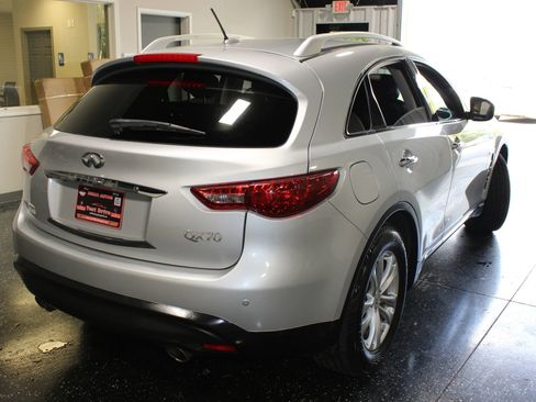 Used 2015 INFINITI QX70 3.7 w/ Premium Package image 2