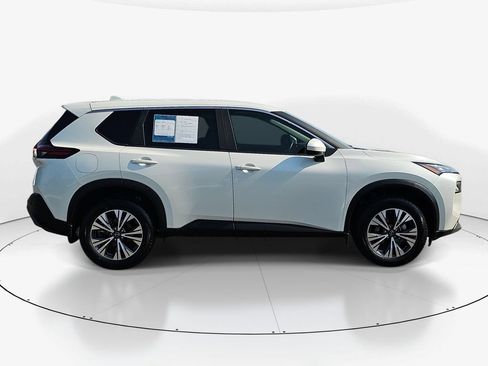 Used 2023 Nissan Rogue SV FWD image 5